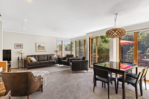 41 Rona Street, Eastbourne, Lower Hutt
