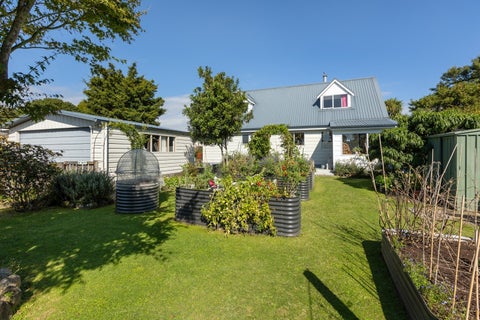 14 Cumming Street, Okato, Okato