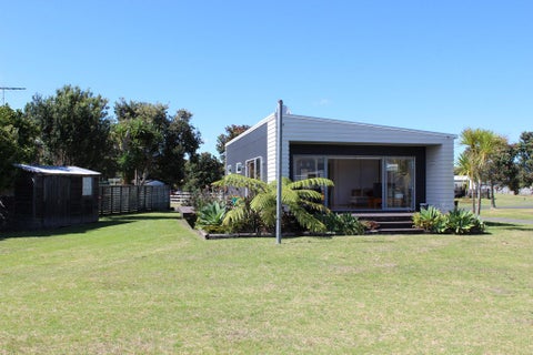 127 Karo Drive, Matarangi, Whitianga
