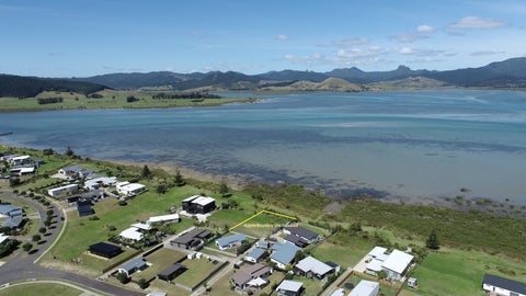 119 Kelly Jade Avenue, Matarangi