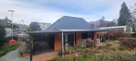 2 Shotover Grove, Waikanae