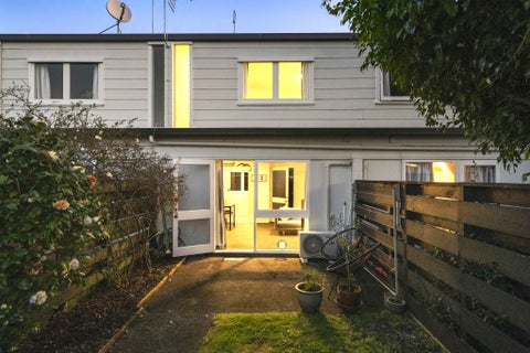 2/111 Melrose Road, Mount Roskill, Auckland