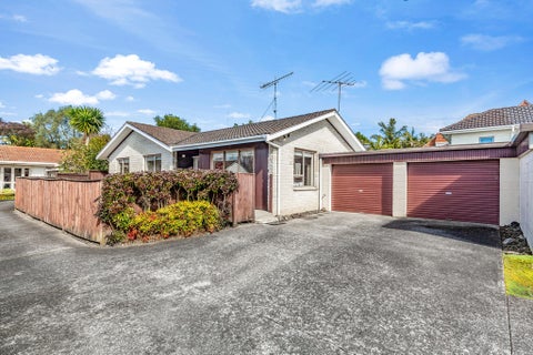 2/30 Puriri Avenue, Greenlane, Auckland