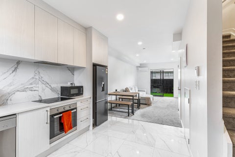 5/3 Beach Road, Te Atatu Peninsula, Auckland