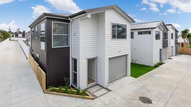 18A Kimber Hall Avenue, Mount Roskill, Auckland