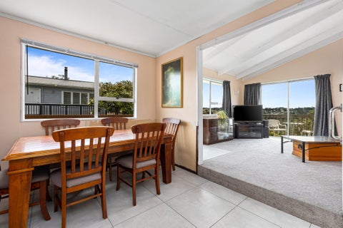 17 Seaview Road, Glenfield, Auckland