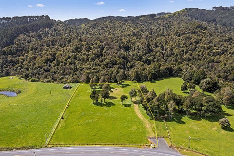 3016 State Highway 23, Raglan, Raglan