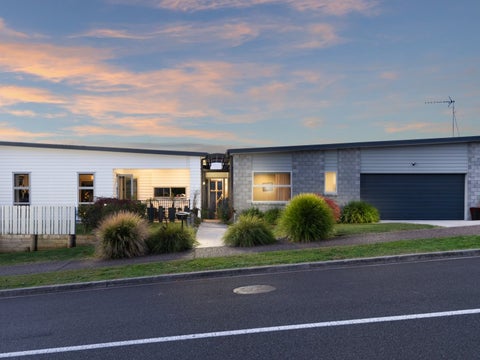1 Ellesmere Close, Pyes Pa, Tauranga