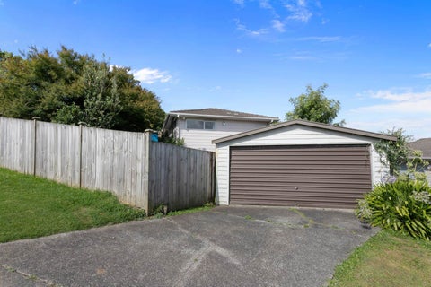 16 Kemp Road, Massey, Auckland