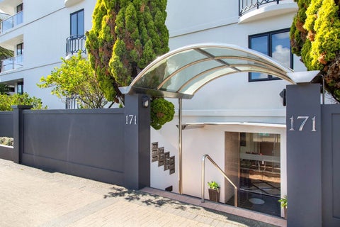 2D/171 Hurstmere Road, Takapuna, Auckland