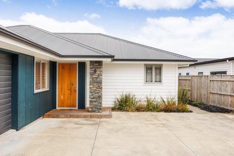 30 Freedom Drive, Kelvin Grove, Palmerston North
