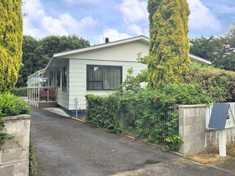 17 Deller Drive, Carterton