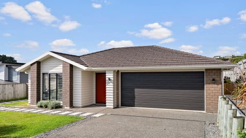 13 John Burke Drive, Aotea, Porirua