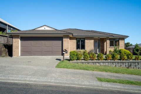 30 Cedarwood Street, Woodridge, Wellington