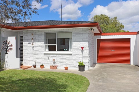2/84A Gloucester Street, TARADALE, NAPIER