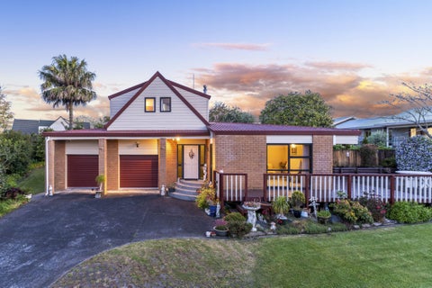 20 Muscat Place, Henderson, Auckland
