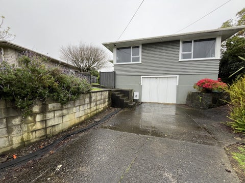 13 Elm Grove, Westown, New Plymouth