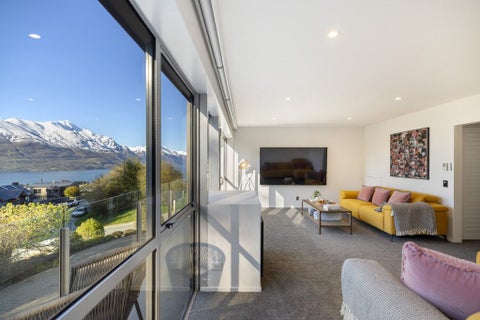 2B Vancouver Drive, Queenstown, Queenstown