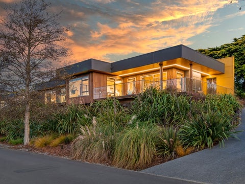 10 Ferndale Drive, Waikanae, Waikanae