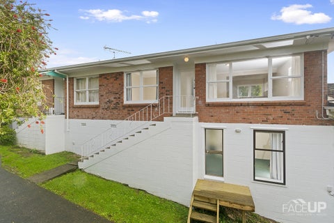 2/6 Corunna Road, Milford, Auckland