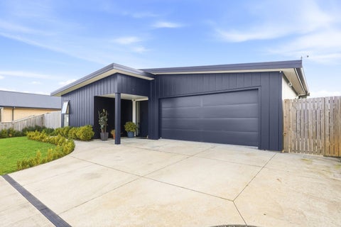 71 Freedom Drive, Kelvin Grove, Palmerston North