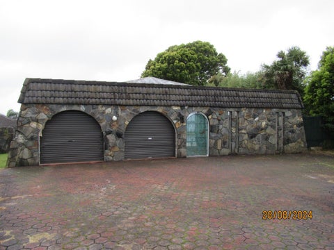 90 Royal Road, Massey, Auckland