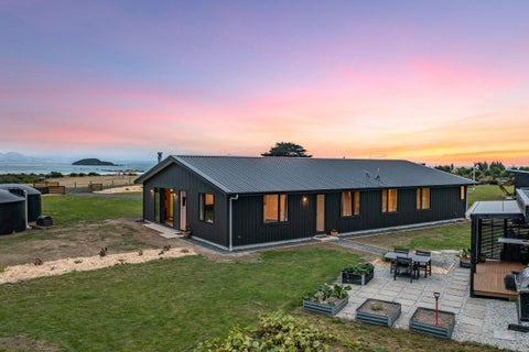 10 Otuarae Drive, Taieri Beach, Brighton