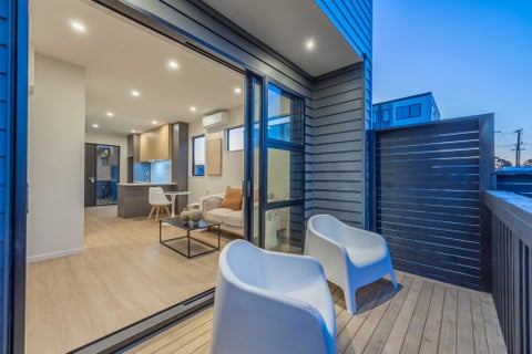 3/1 Cape Road, Mangere, Auckland