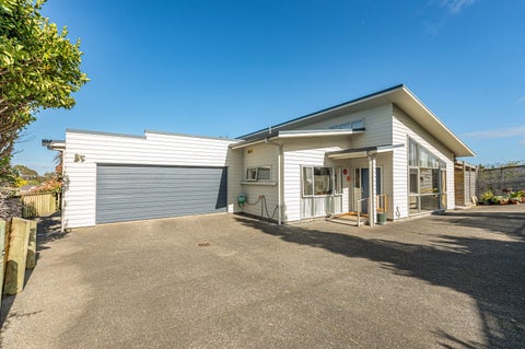 10 Lithgow Drive, Otamatea, Whanganui