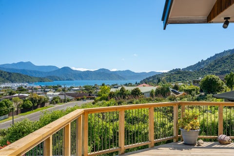 32 Moana View Road, Waikawa, Picton