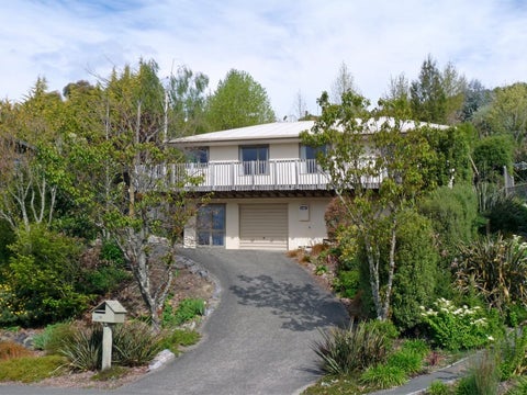 15 Treeton Place, Wakefield