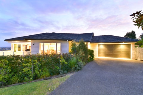 33 Savoy Road, Orewa, Orewa
