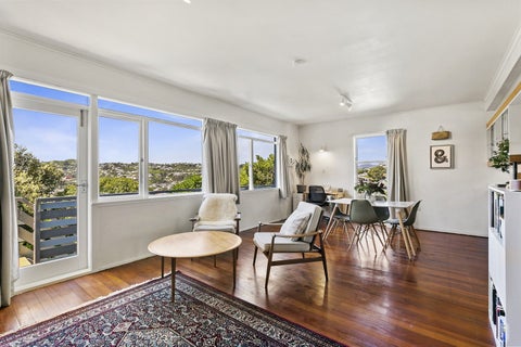 9 Southern Cross Crescent, Island Bay, Wellington