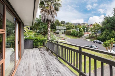 86 Ayton Drive, Totara Vale, Auckland