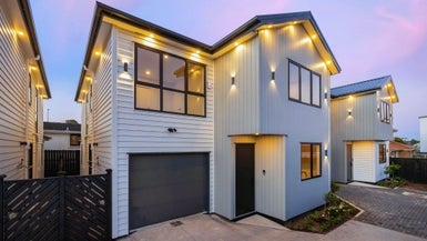 4B Chesley Place, Half Moon Bay, Auckland