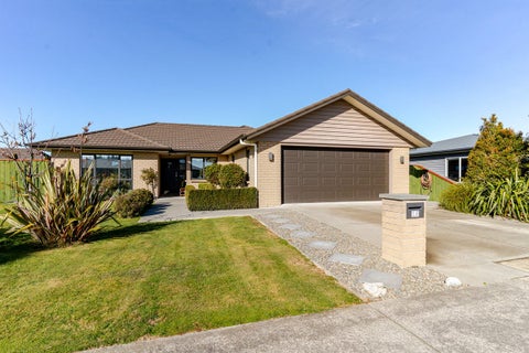 13 Hartley Avenue, Carterton