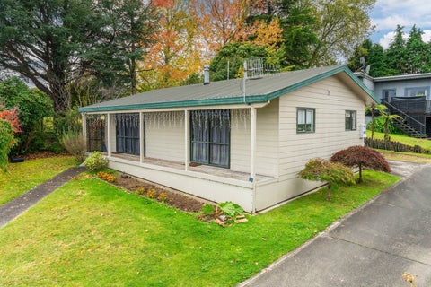 2/10 Sunset Street, Hilltop, Taupō