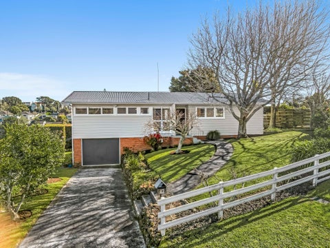 42 MacPherson Street, Meadowbank, Auckland