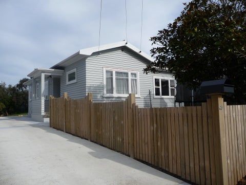 28 Mexted Terrace, Tawa, Wellington