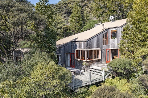 58 Lone Kauri Road, New Lynn