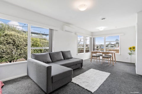 1/5 Wairau Road, Milford, Auckland