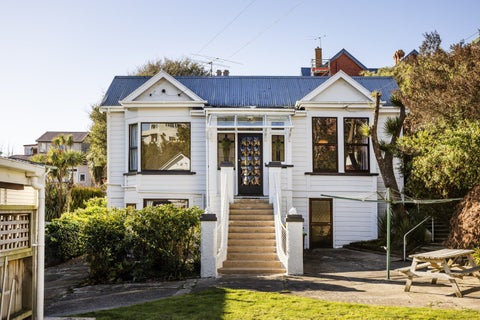 16 William Street, Careys Bay, Dunedin