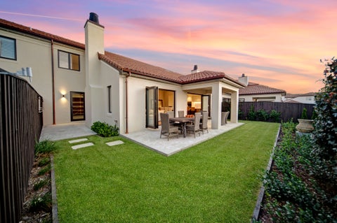 10 Francesco Drive, Hingaia