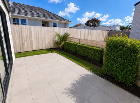 2/12 Enderby Drive, Te Atatu Peninsula, Auckland