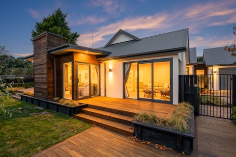 2 Old Mill Lane, Parklands, Christchurch