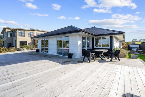 32 Brook Street, Riverton
