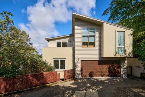 21 Arahiwi Grove, Tirohanga, Lower Hutt