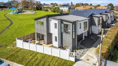 21C Montgomery Avenue, Belmont, Auckland