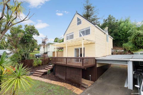 1/14 Sispara Place, Beach Haven, Auckland