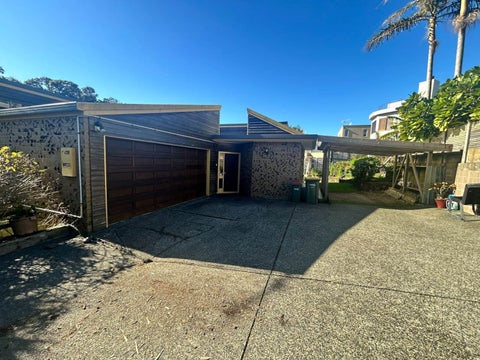 10 Whitby Crescent, Mairangi Bay, Auckland